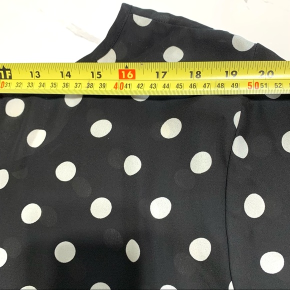 TORRID Black Polka Dot Blouse US 4 - Picture 10 of 10
